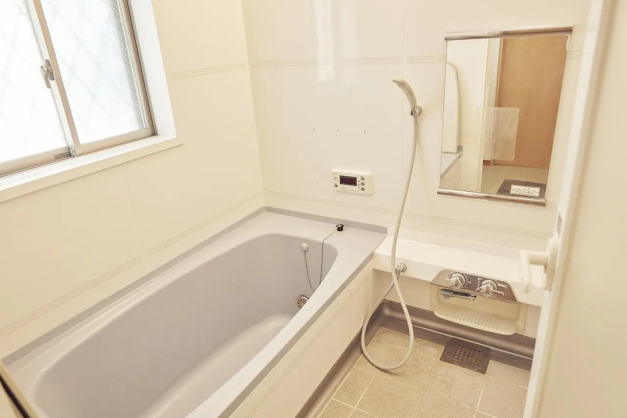 Japan Hostel Shinya Tokkyu Tokyo 0*,  Japan